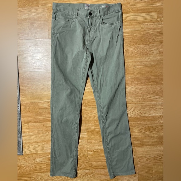 UC- FAHERTY faded olive, size 32, inseam 32, 5 pocket pants - Picture 2 of 5